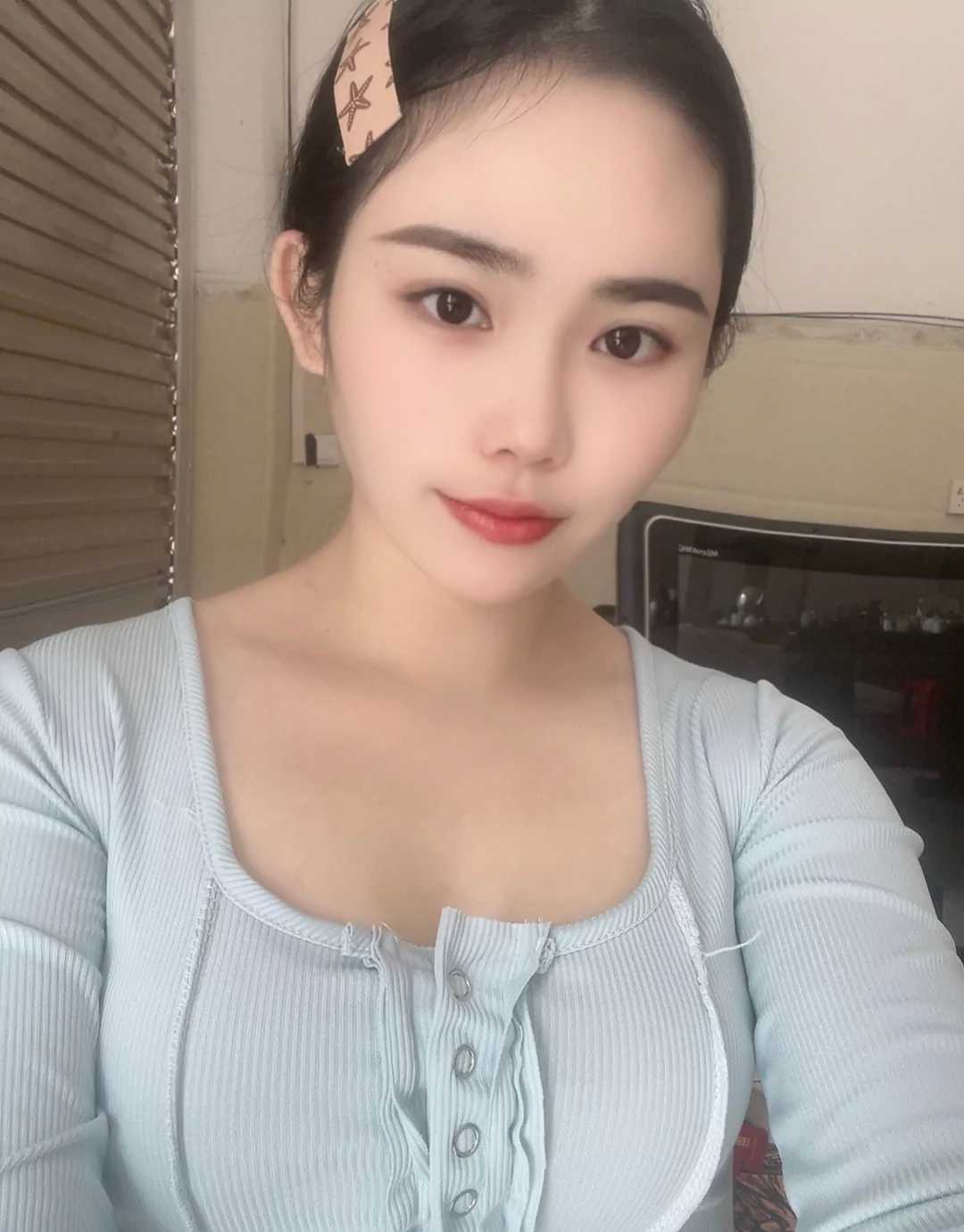 年轻漂亮嫩妹妹兼职